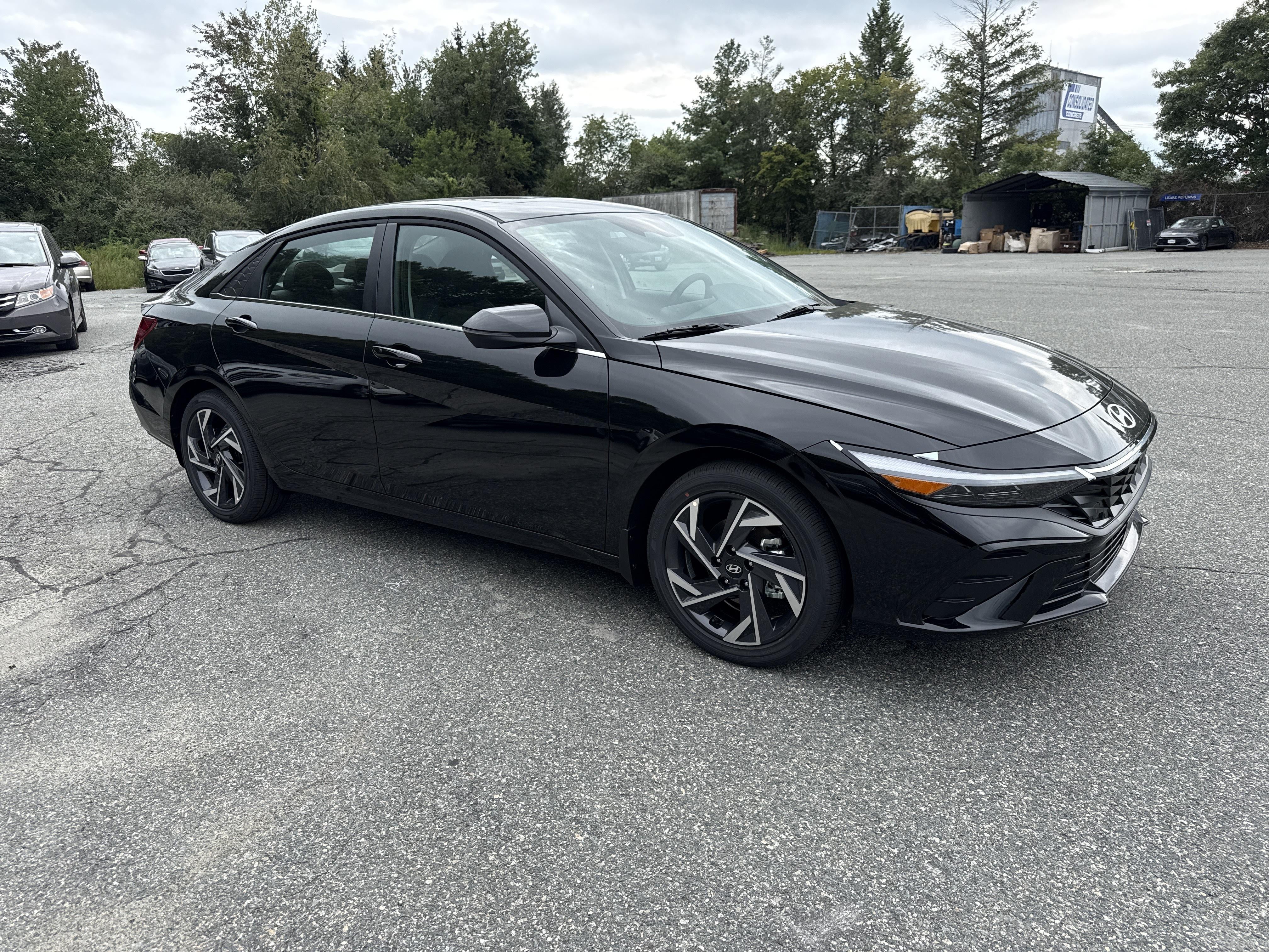 2026 Hyundai ELANTRA Limited