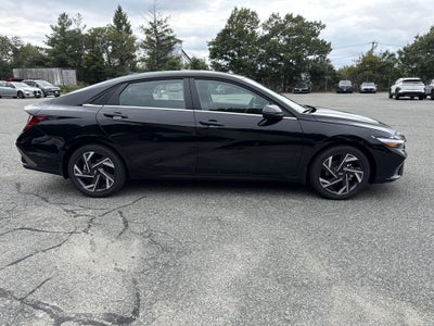 2026 Hyundai ELANTRA Limited