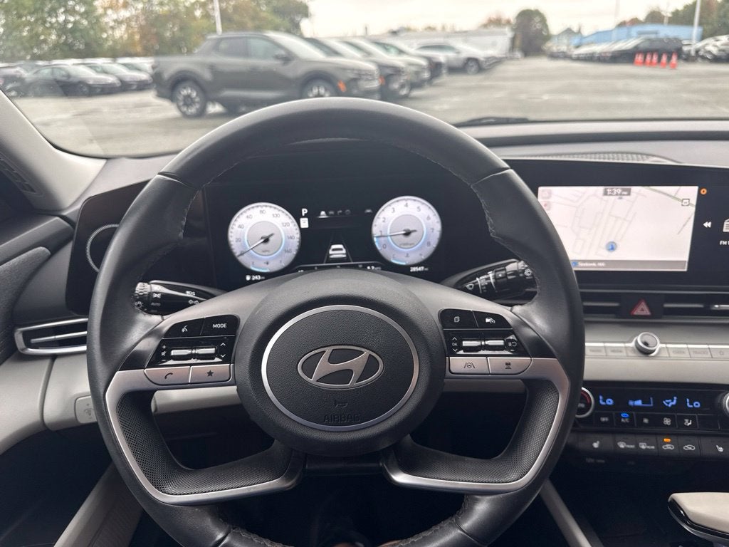 2024 Hyundai ELANTRA Limited