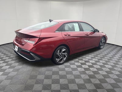 2024 Hyundai ELANTRA Limited
