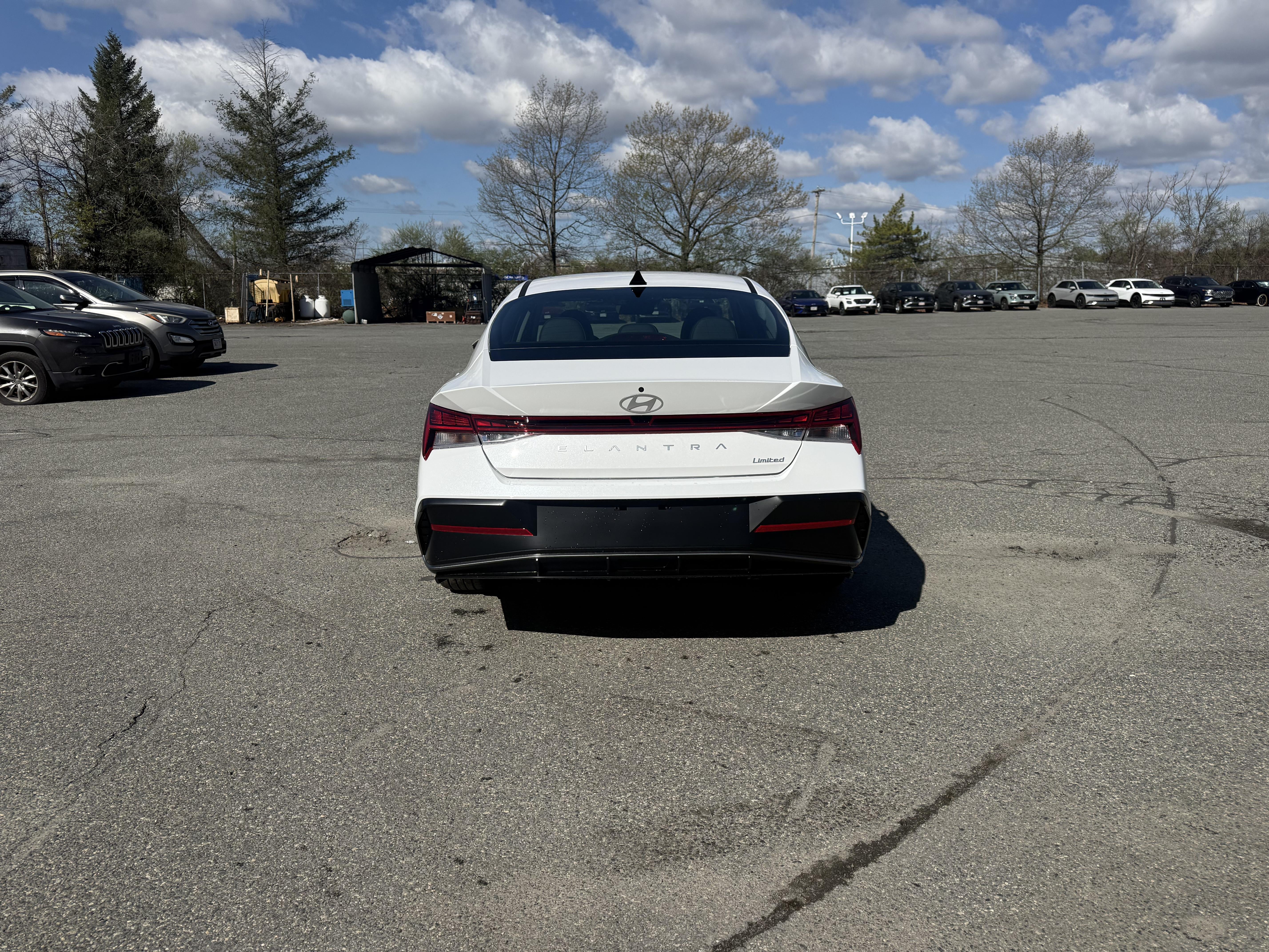 2026 Hyundai ELANTRA Limited