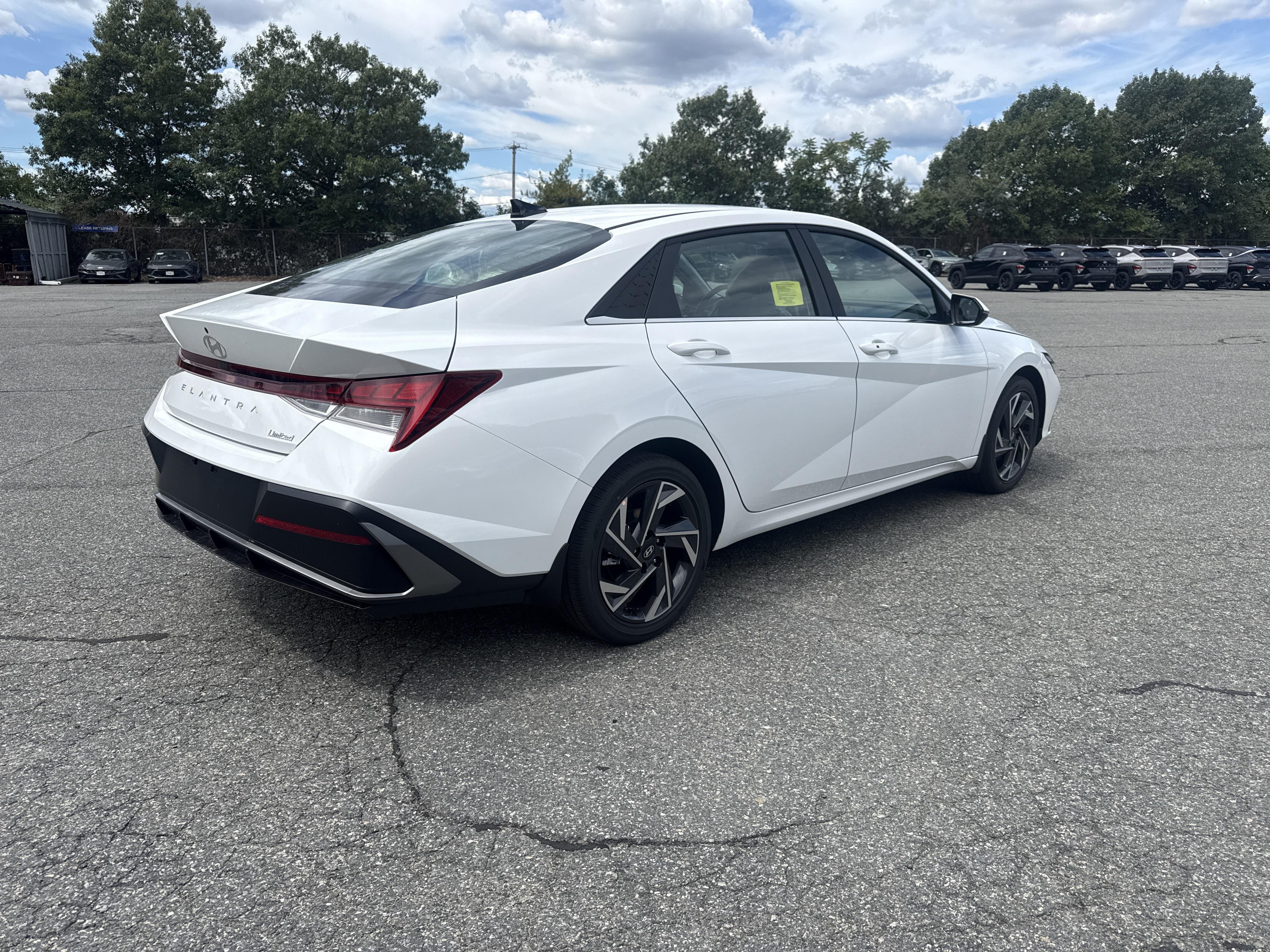 2026 Hyundai ELANTRA Limited