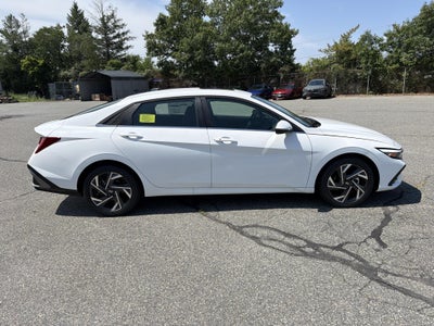 2026 Hyundai ELANTRA Limited