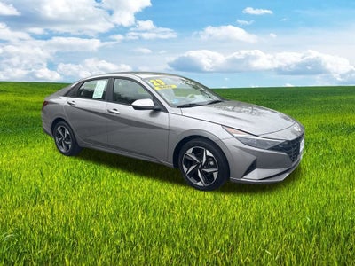 2023 Hyundai ELANTRA SEL