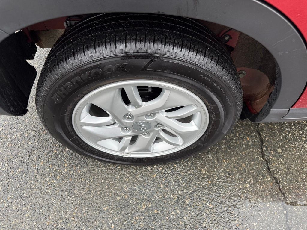 2025 Hyundai VENUE SE