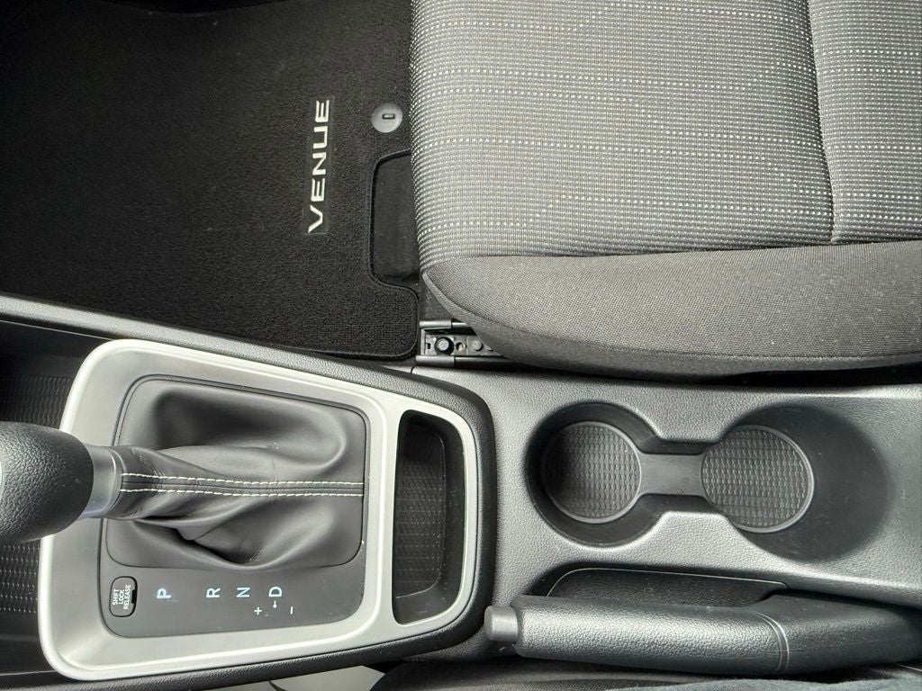 2025 Hyundai VENUE SE