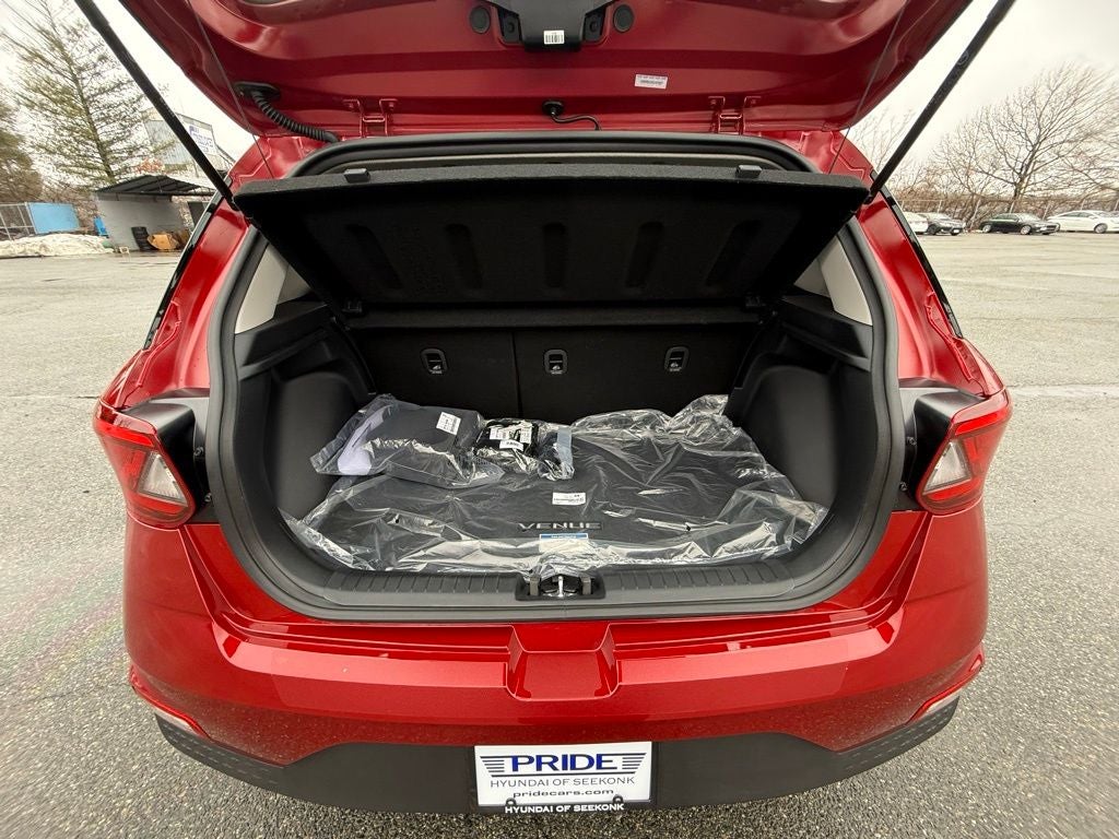 2025 Hyundai VENUE SE