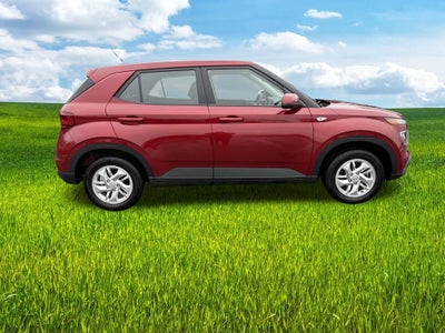 2025 Hyundai VENUE SE