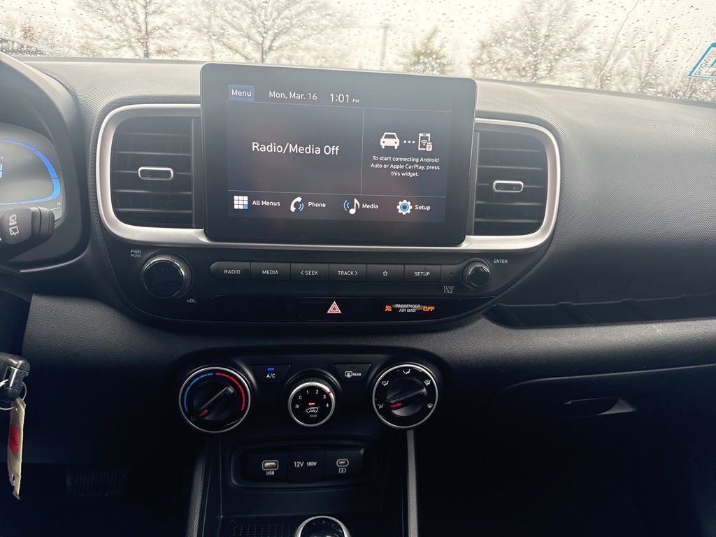 2026 Hyundai VENUE SE