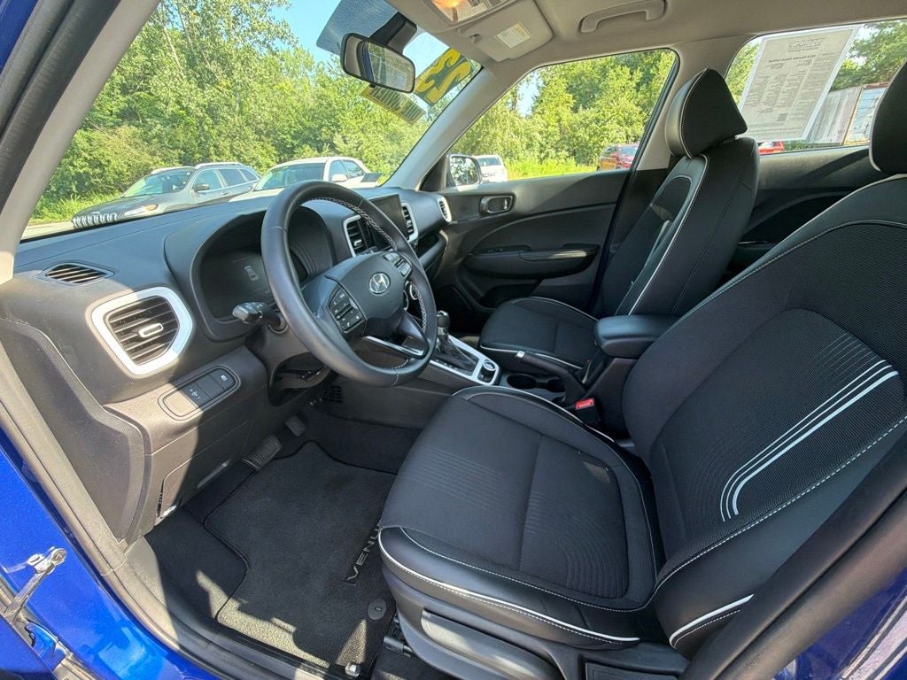 2023 Hyundai VENUE Limited