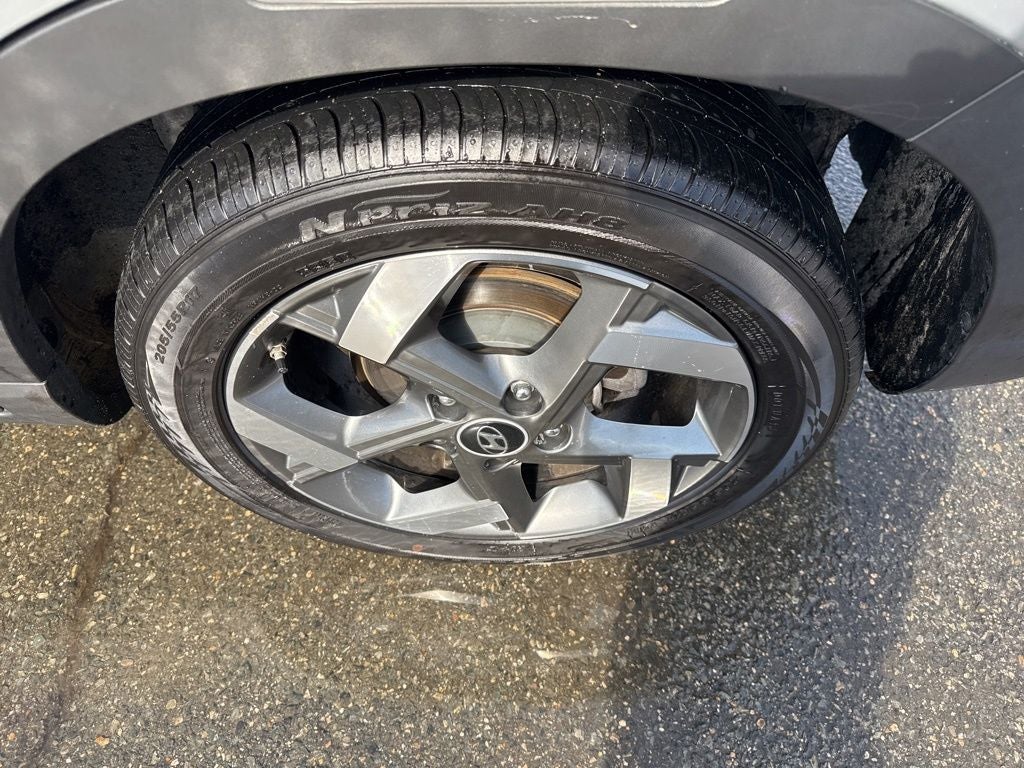 2022 Hyundai VENUE Limited