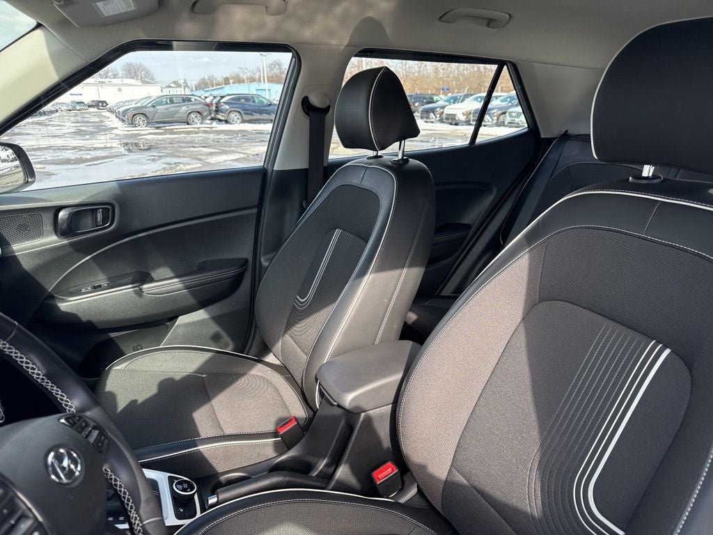 2022 Hyundai VENUE Limited