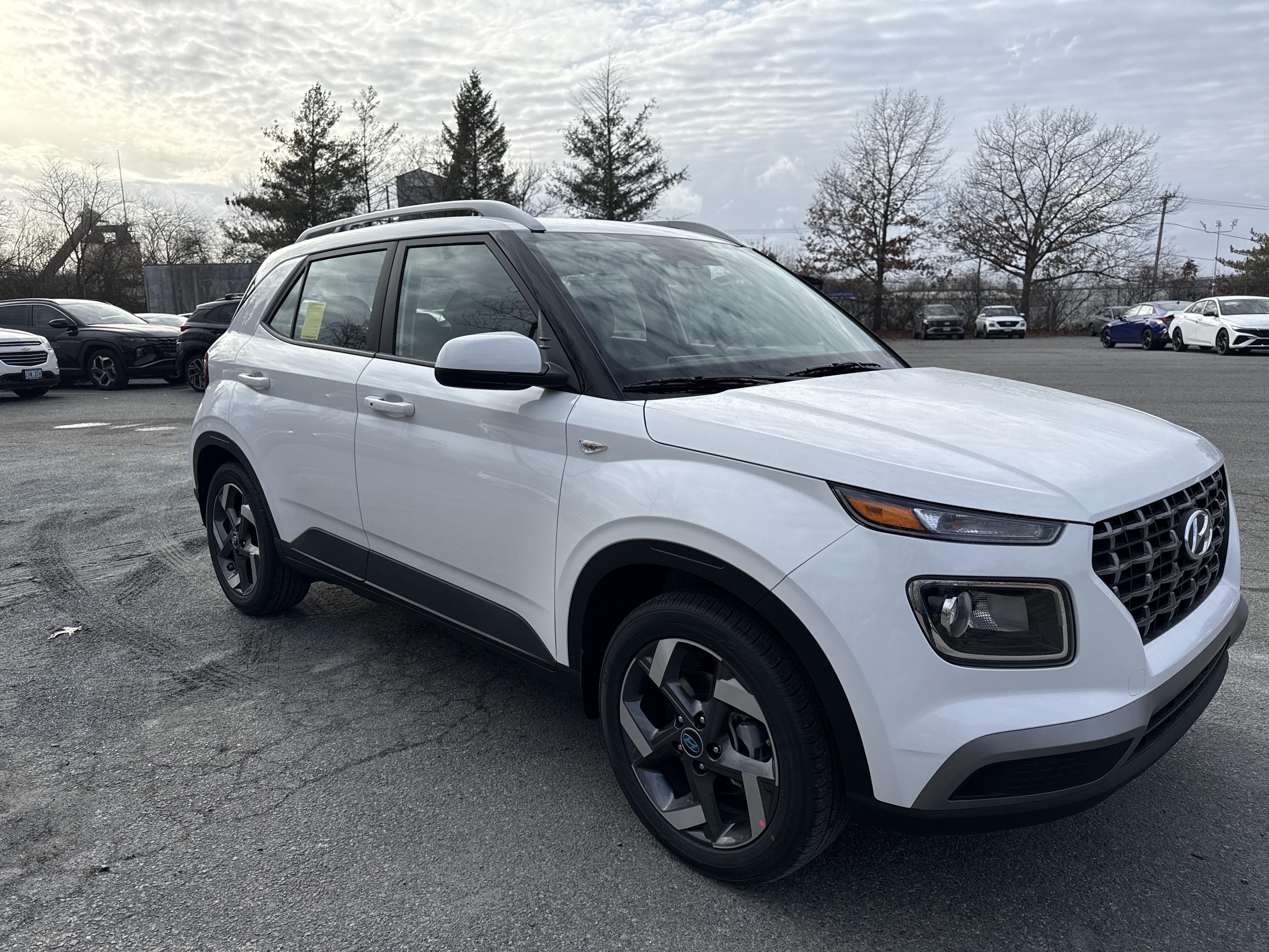 2026 Hyundai VENUE SEL