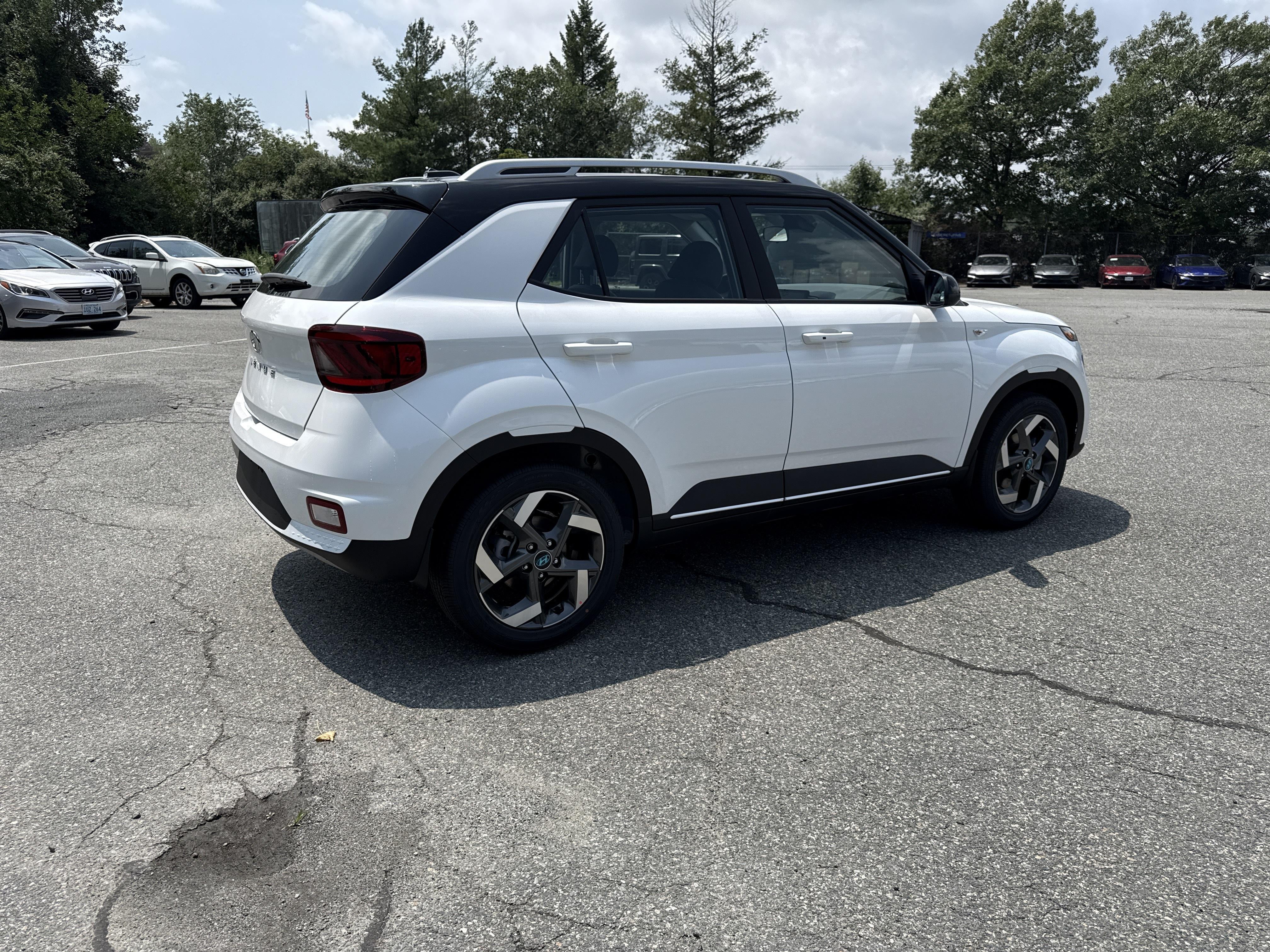 2026 Hyundai VENUE SEL