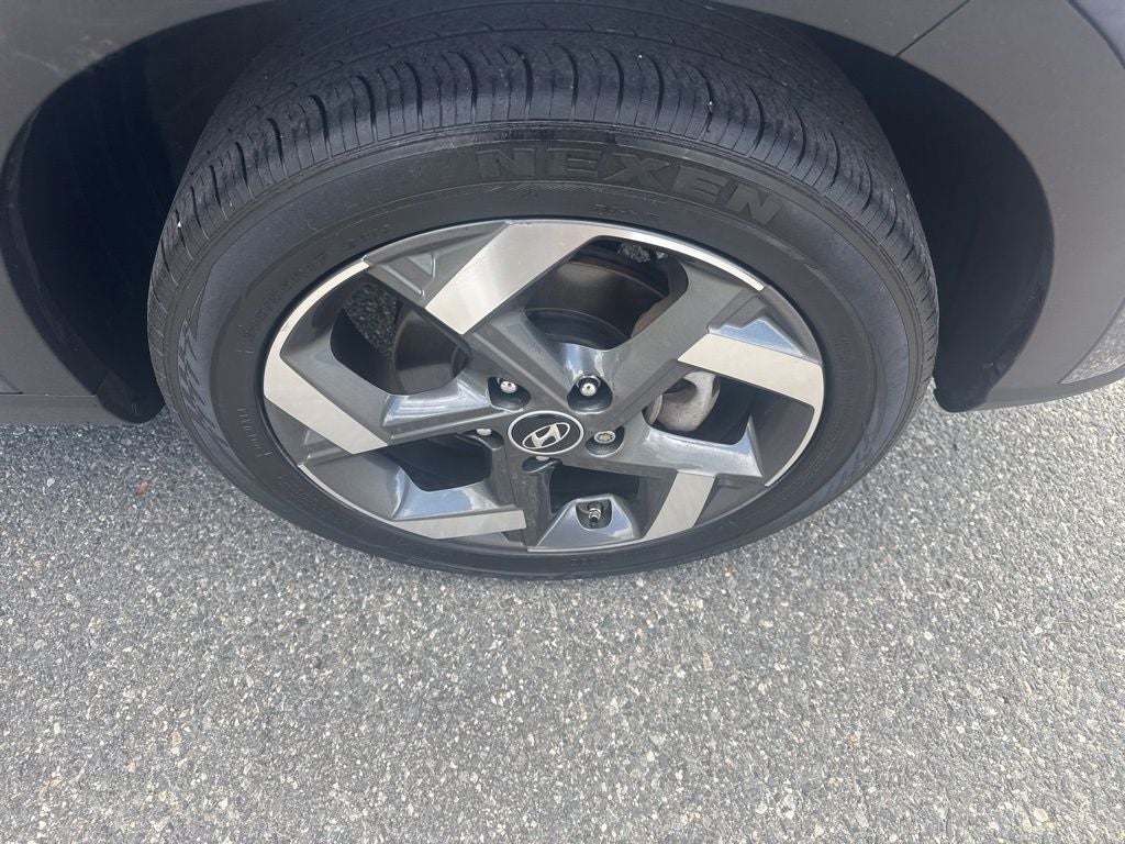 2023 Hyundai VENUE Limited