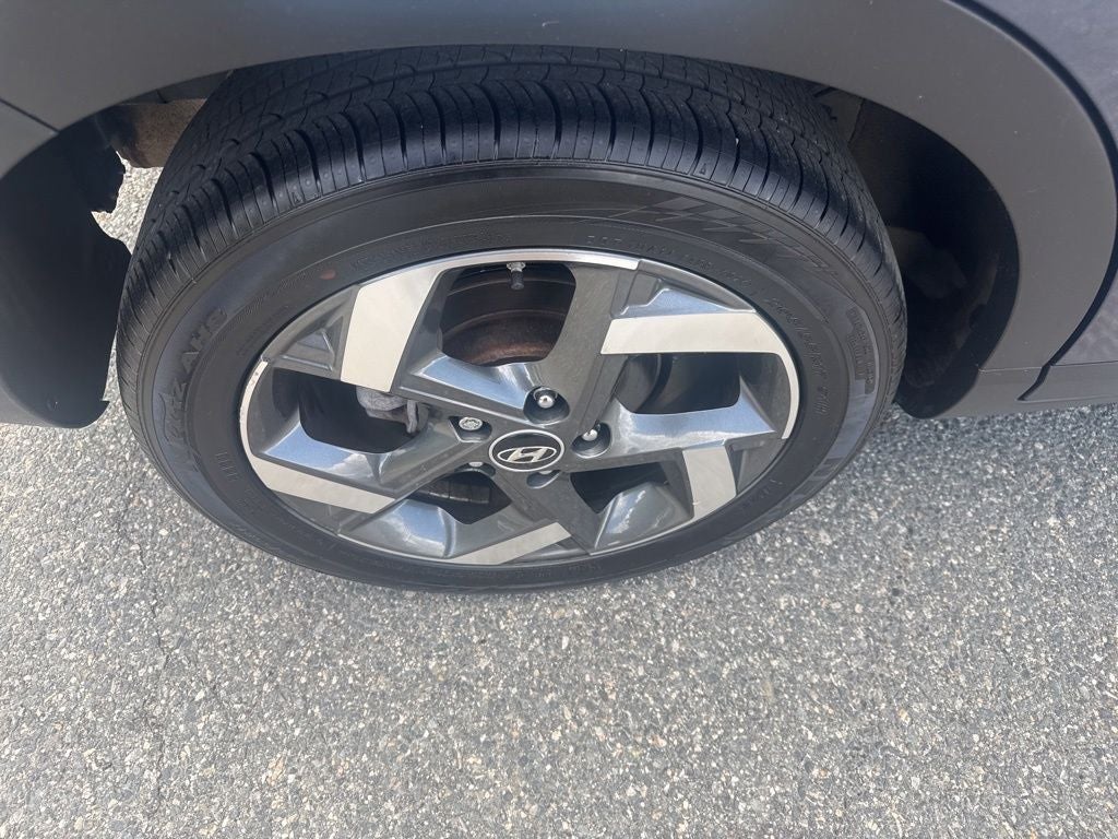 2023 Hyundai VENUE Limited