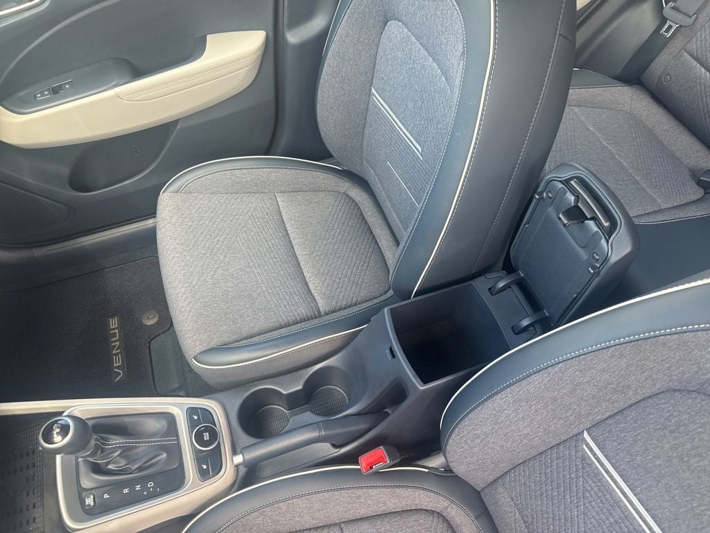 2023 Hyundai VENUE Limited