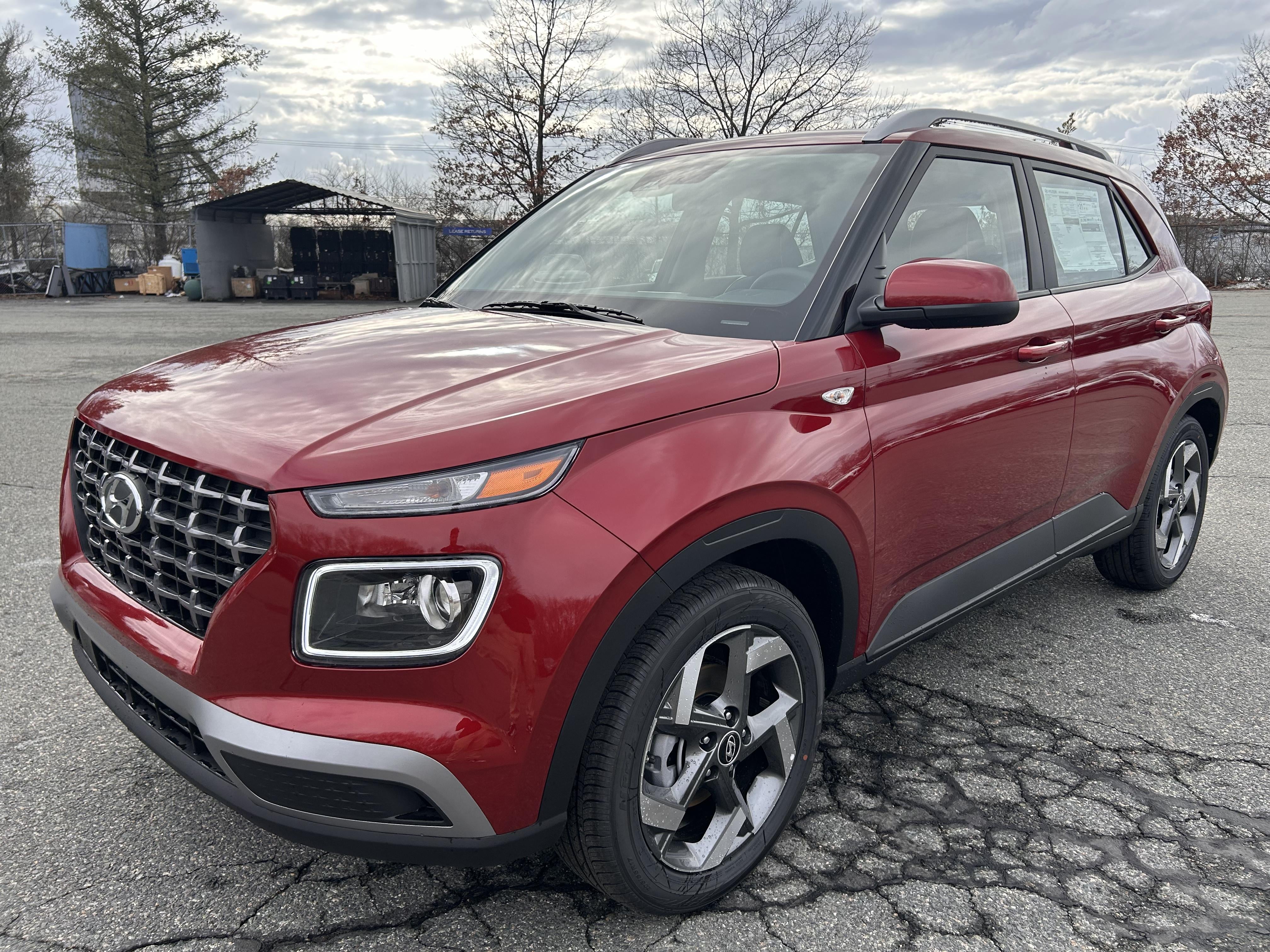 2025 Hyundai VENUE Limited