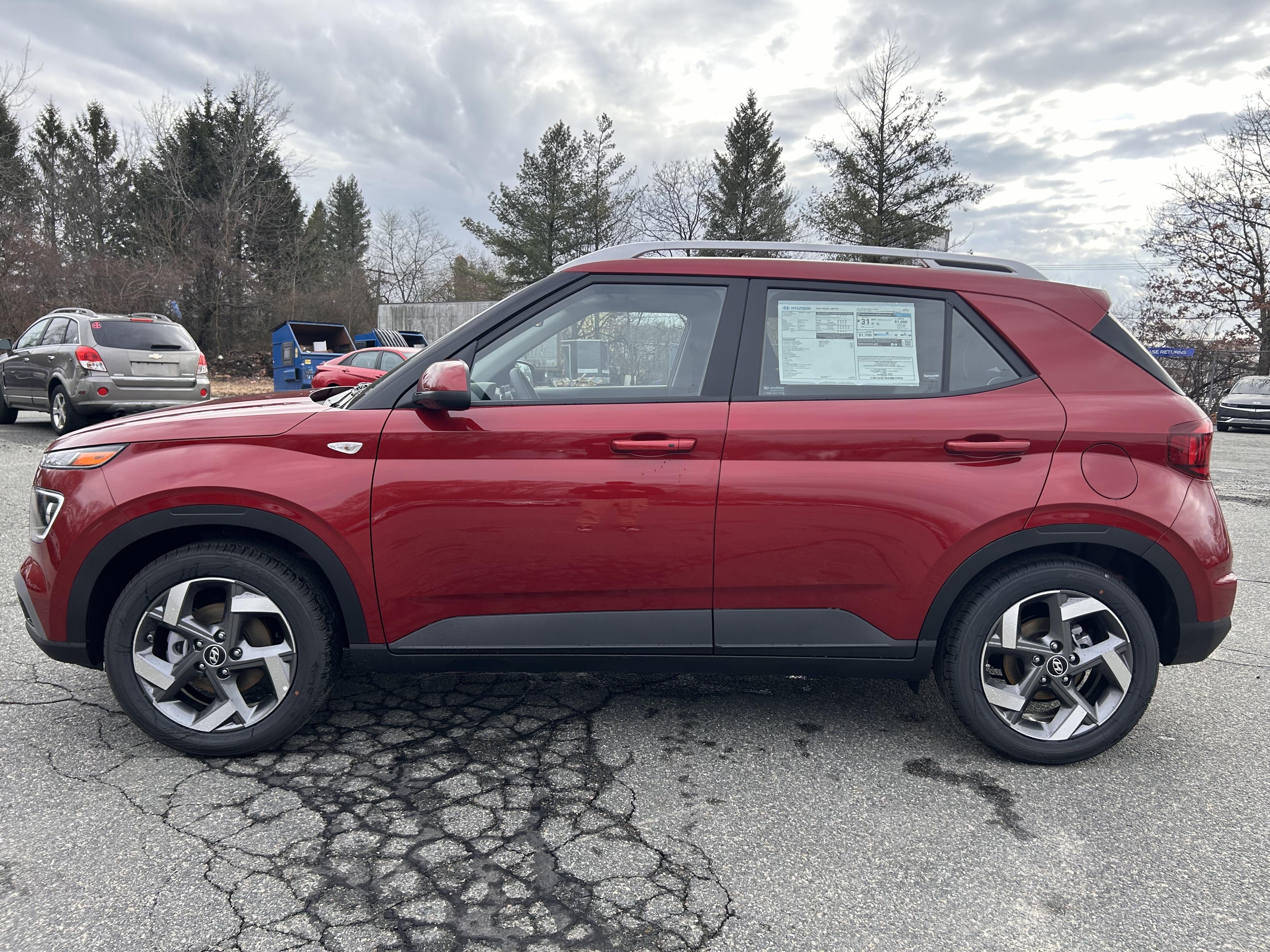 2025 Hyundai VENUE Limited