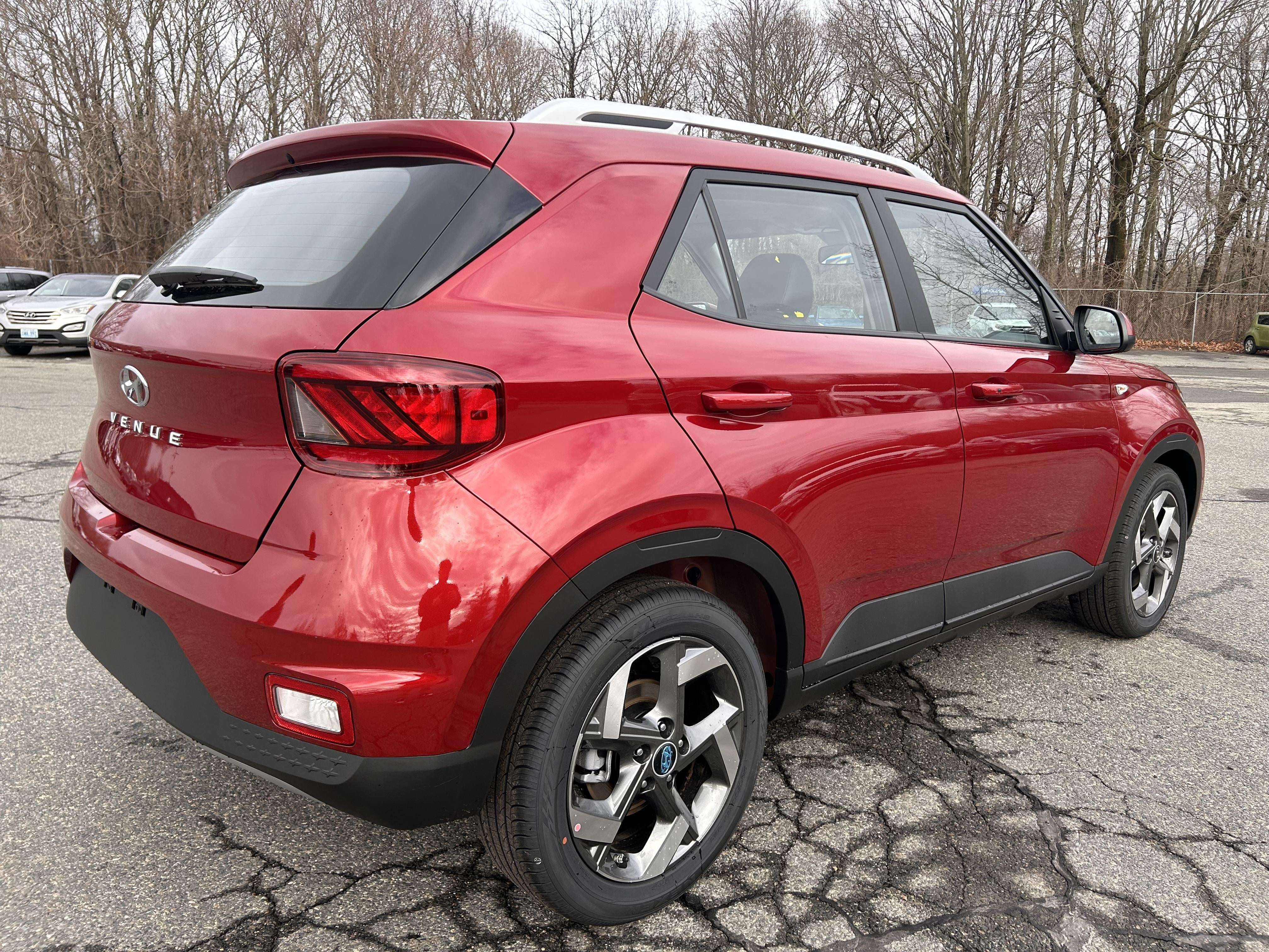 2025 Hyundai VENUE Limited