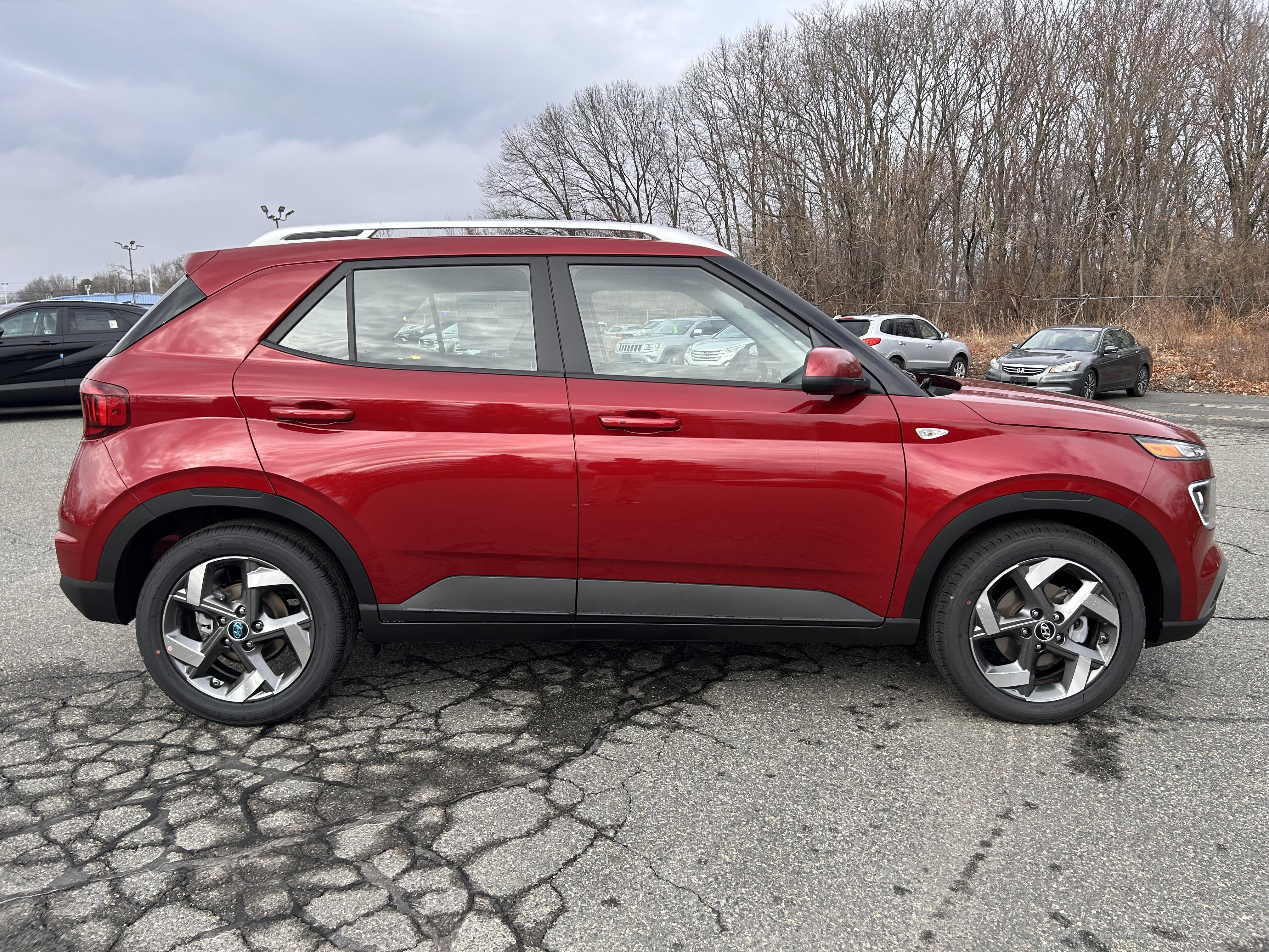 2025 Hyundai VENUE Limited