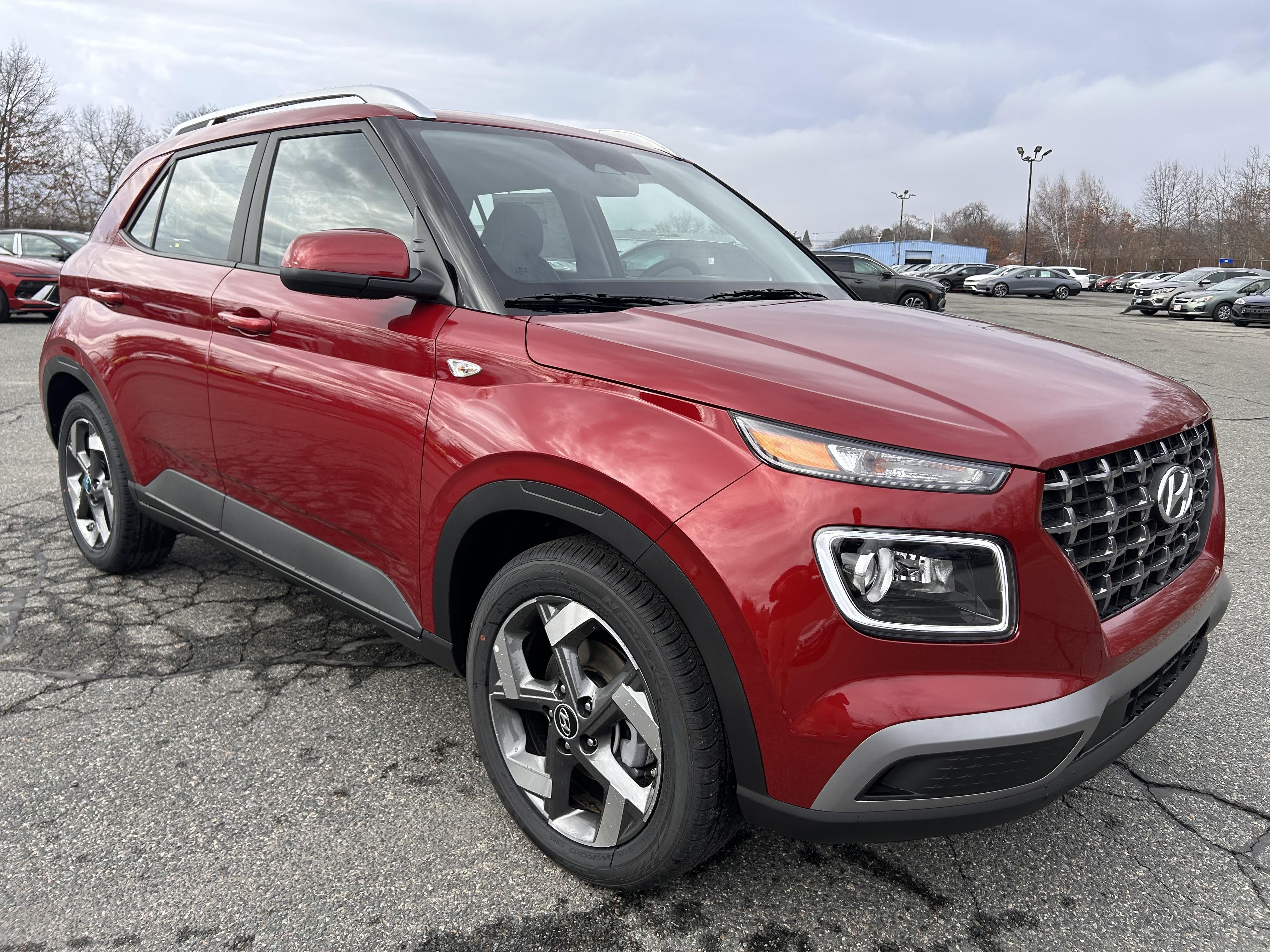 2025 Hyundai VENUE Limited