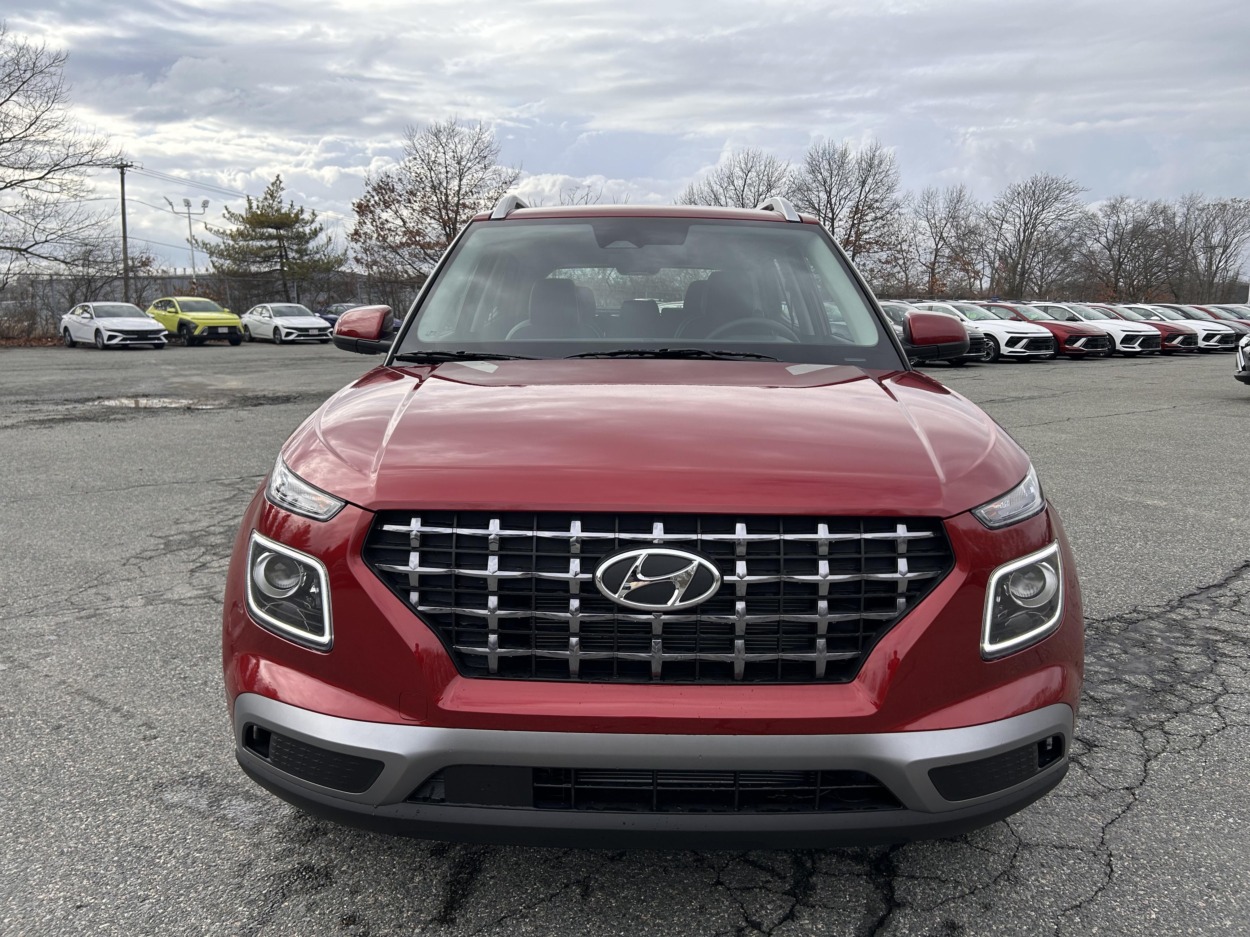 2025 Hyundai VENUE Limited