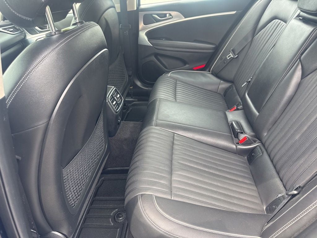 2023 Genesis G70 3.3T