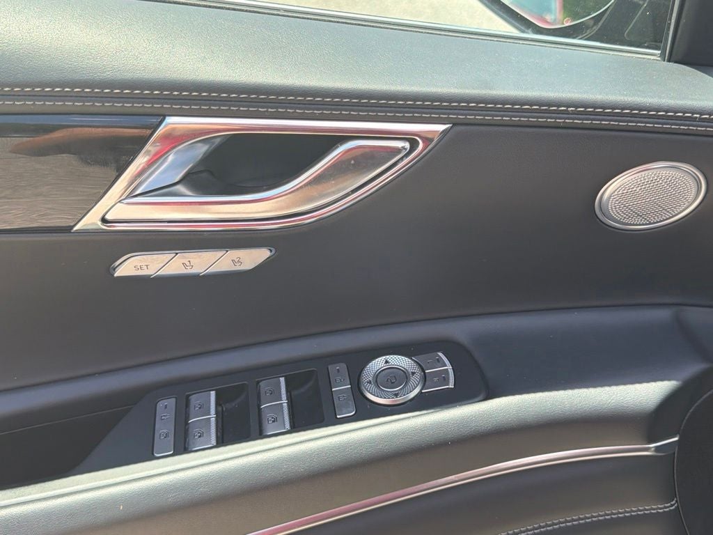 2025 Genesis GV80 2.5T
