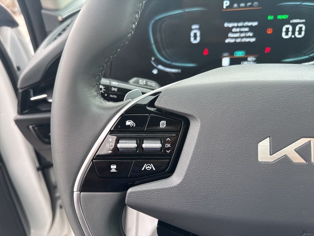 2023 Kia Niro EX
