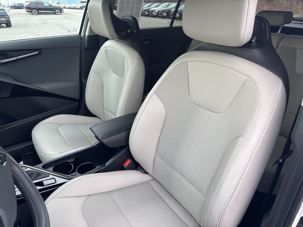 2023 Kia Niro EX
