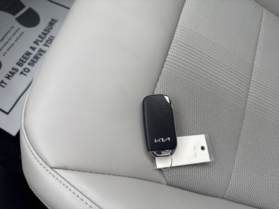 2023 Kia Niro EX