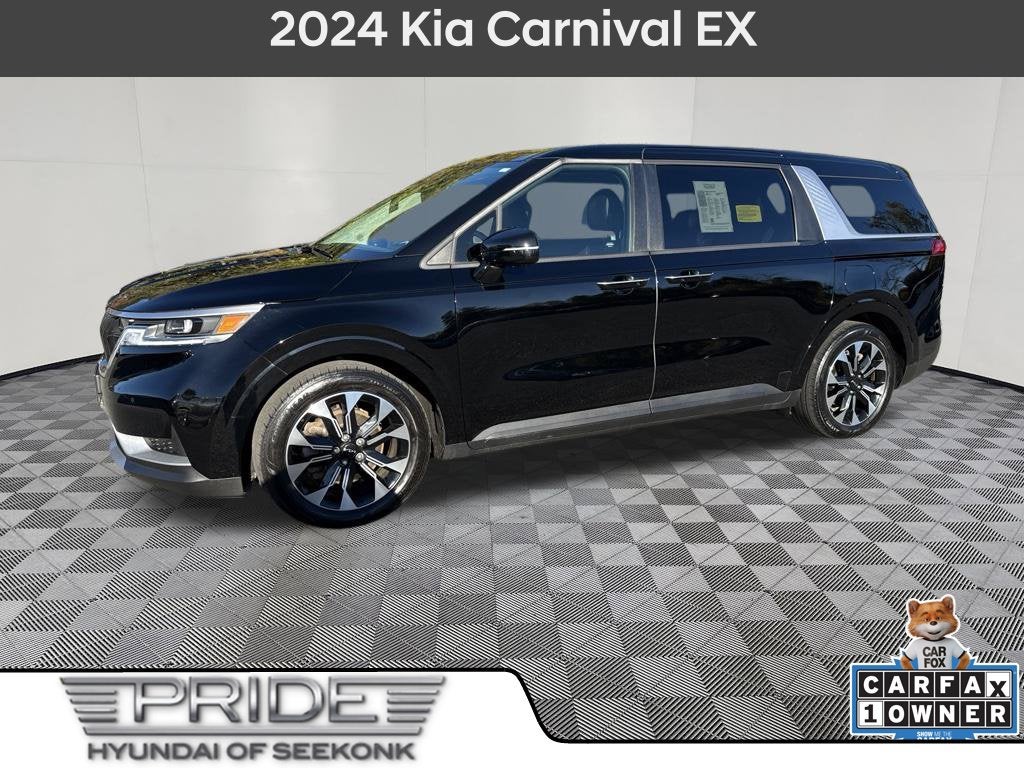 2024 Kia Carnival EX