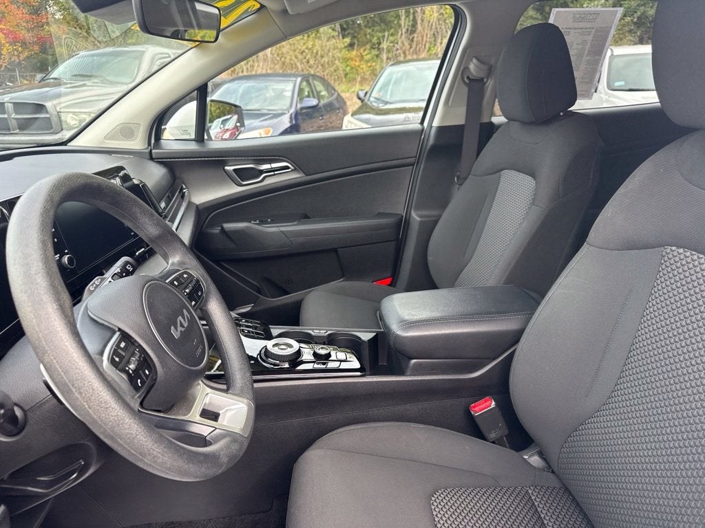 2023 Kia Sportage Hybrid LX